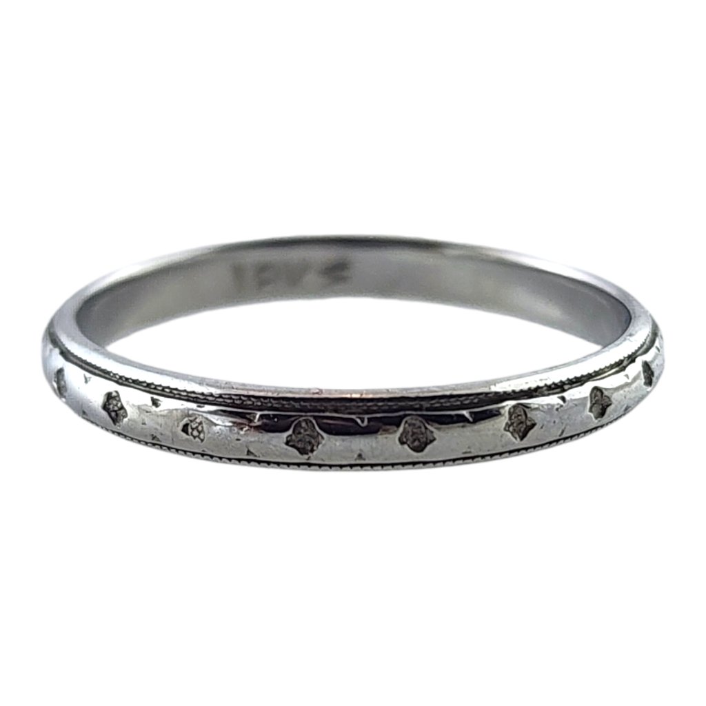 Vintage 18 Karat White Gold Wedding Band Size 7.5 #19280